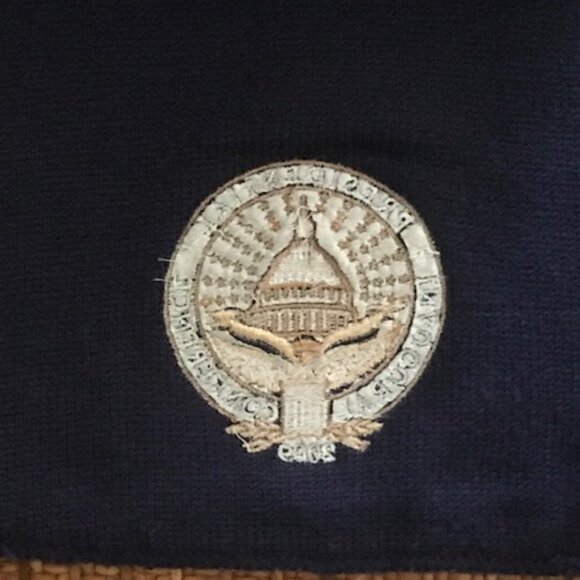 INAUGURAL CONFERENCE 2009 EMBROIDERED PRESIDENTIAL SEAL NAVY BLUE ACRYLIC SCARF - Picture 5 of 8